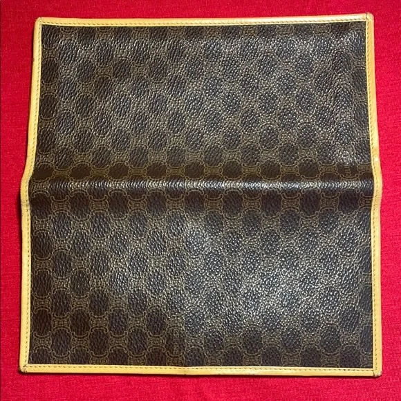 EUC Vintage Celine Brown and Tan Leather Wallet - Picture 9 of 12